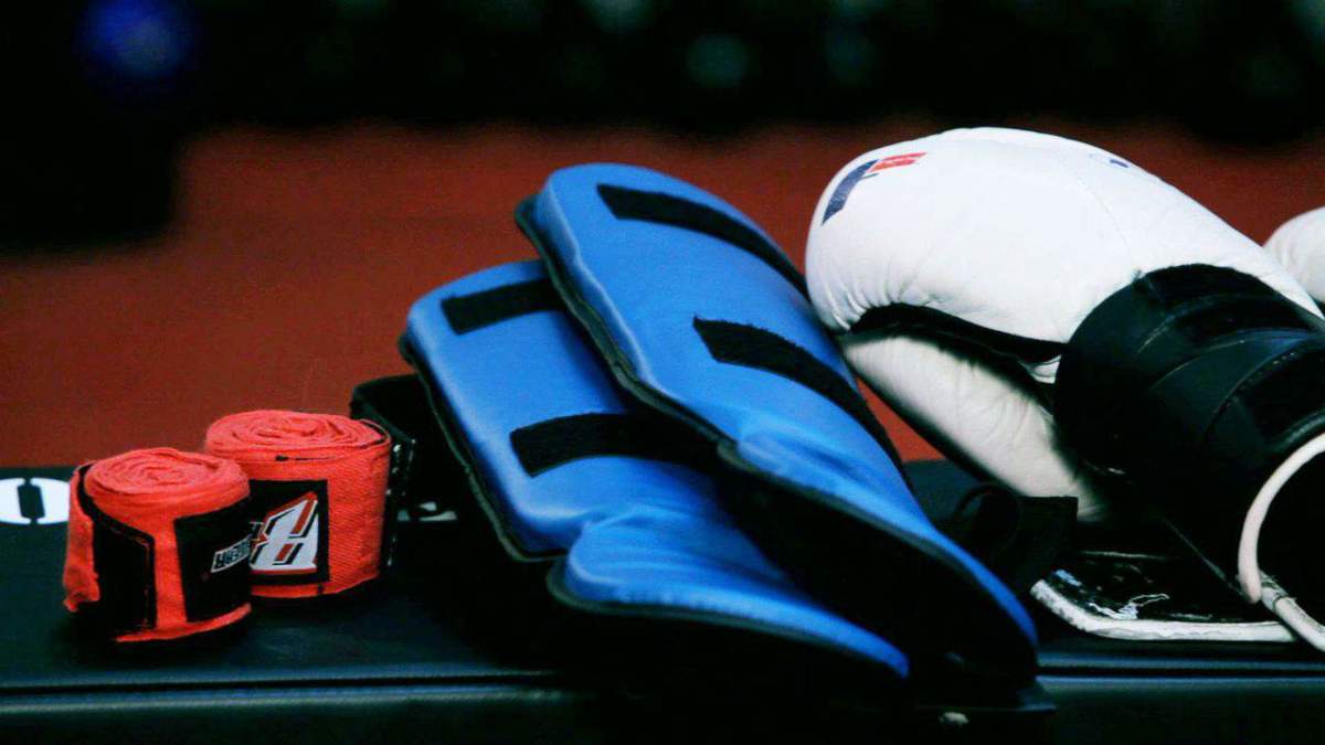 3 Essential Kickboxing Training Gear Pieces Howcast