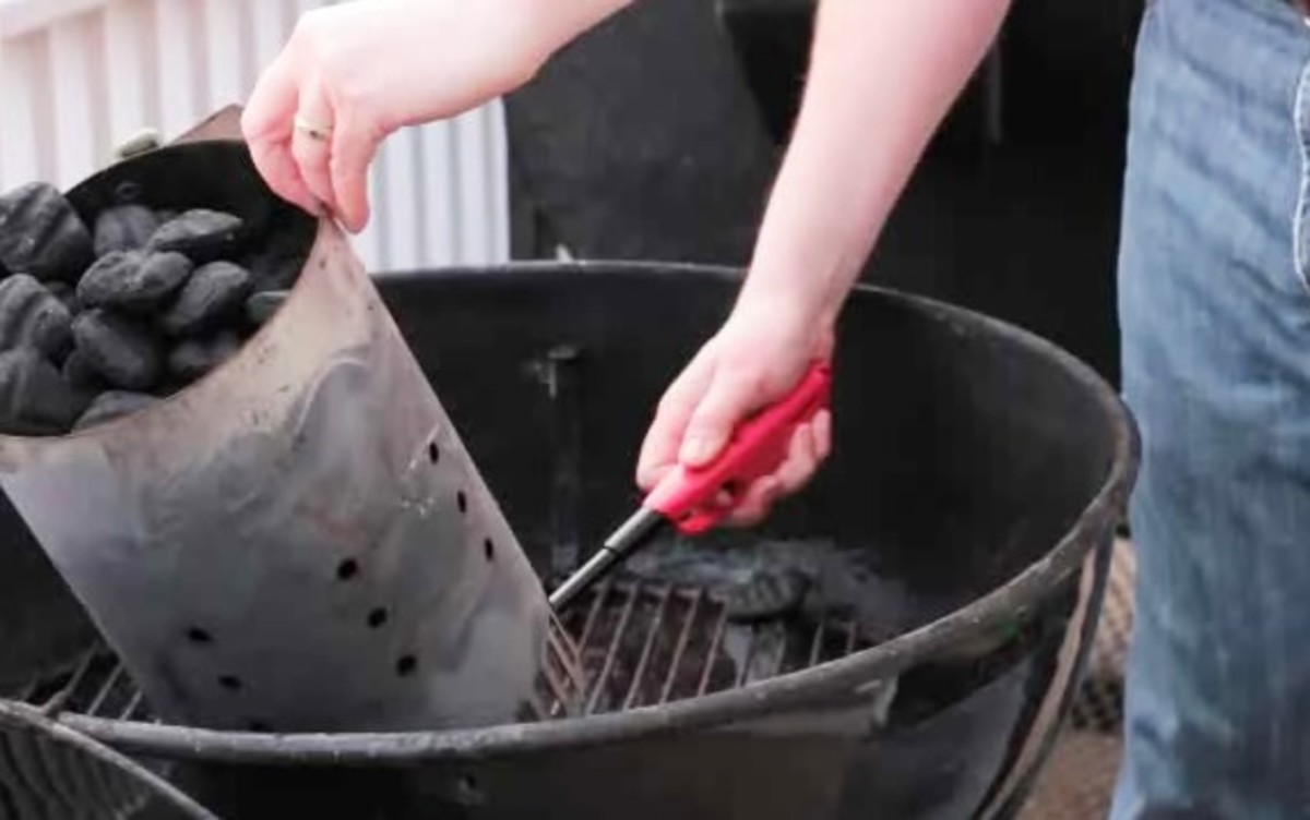 How to Light a Charcoal Fire for a Barbecue Howcast