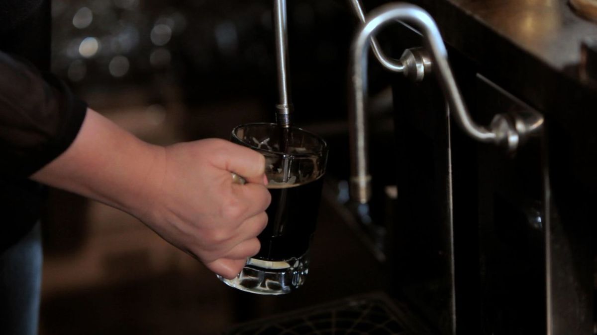 How to Buy Beer - Howcast