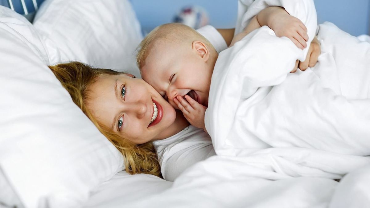 How To Train A Baby To Sleep At Night